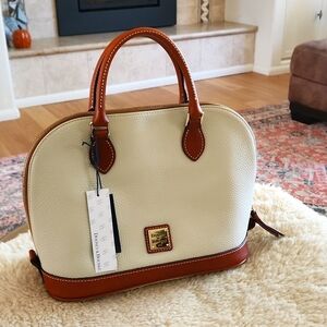 NWT Dooney & Bourke Ivory Zip Zip Pebbled Leather Satchel 🤍🤎🎁